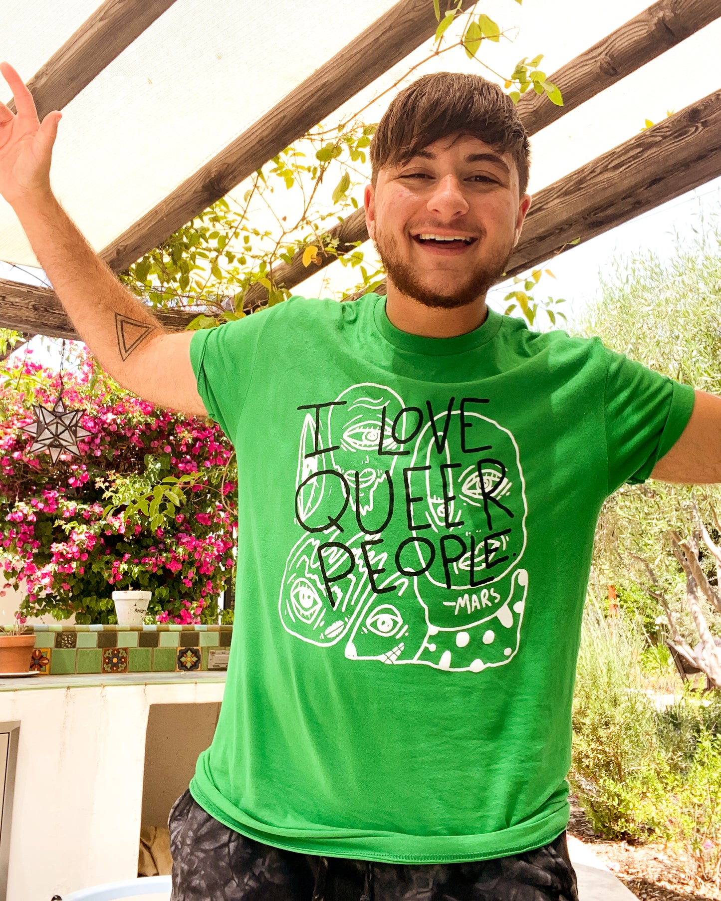 I LOVE QUEER PPL SHIRT