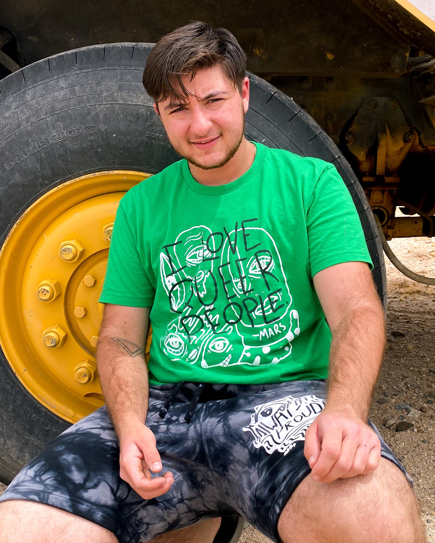 I LOVE QUEER PPL SHIRT