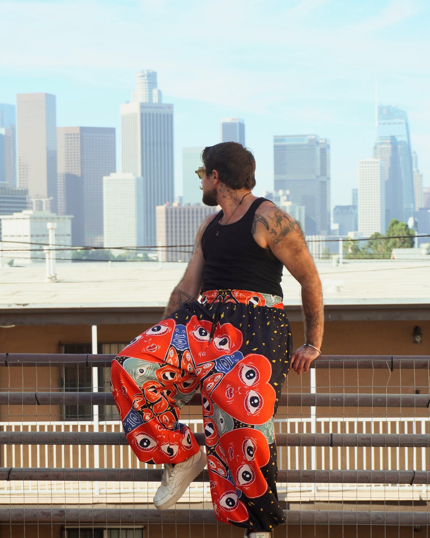 the heart has eyes lantern pant